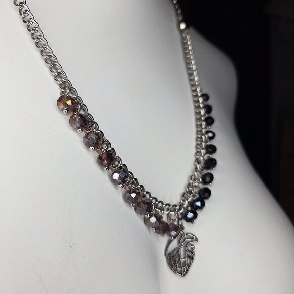 Chain necklace with faceted blue and pink beads and heart pendant - handmade - Picture 4 of 5